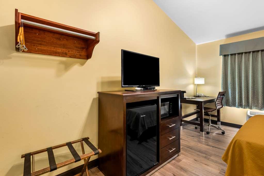 Econo Lodge Inn & Suites О Клер Стая снимка
