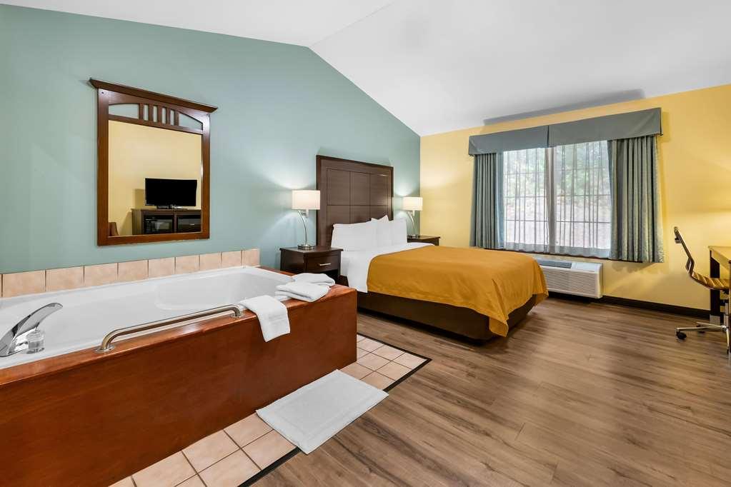Econo Lodge Inn & Suites О Клер Стая снимка