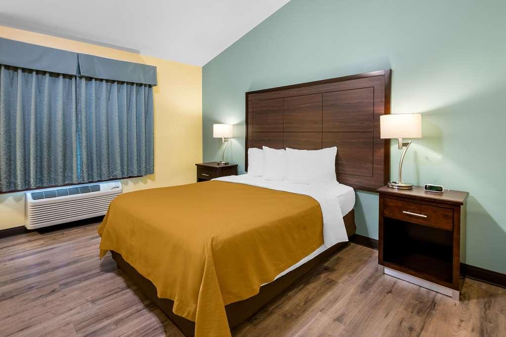Econo Lodge Inn & Suites О Клер Стая снимка