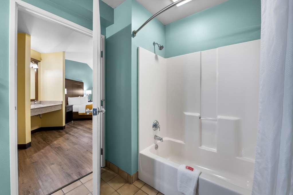 Econo Lodge Inn & Suites О Клер Стая снимка